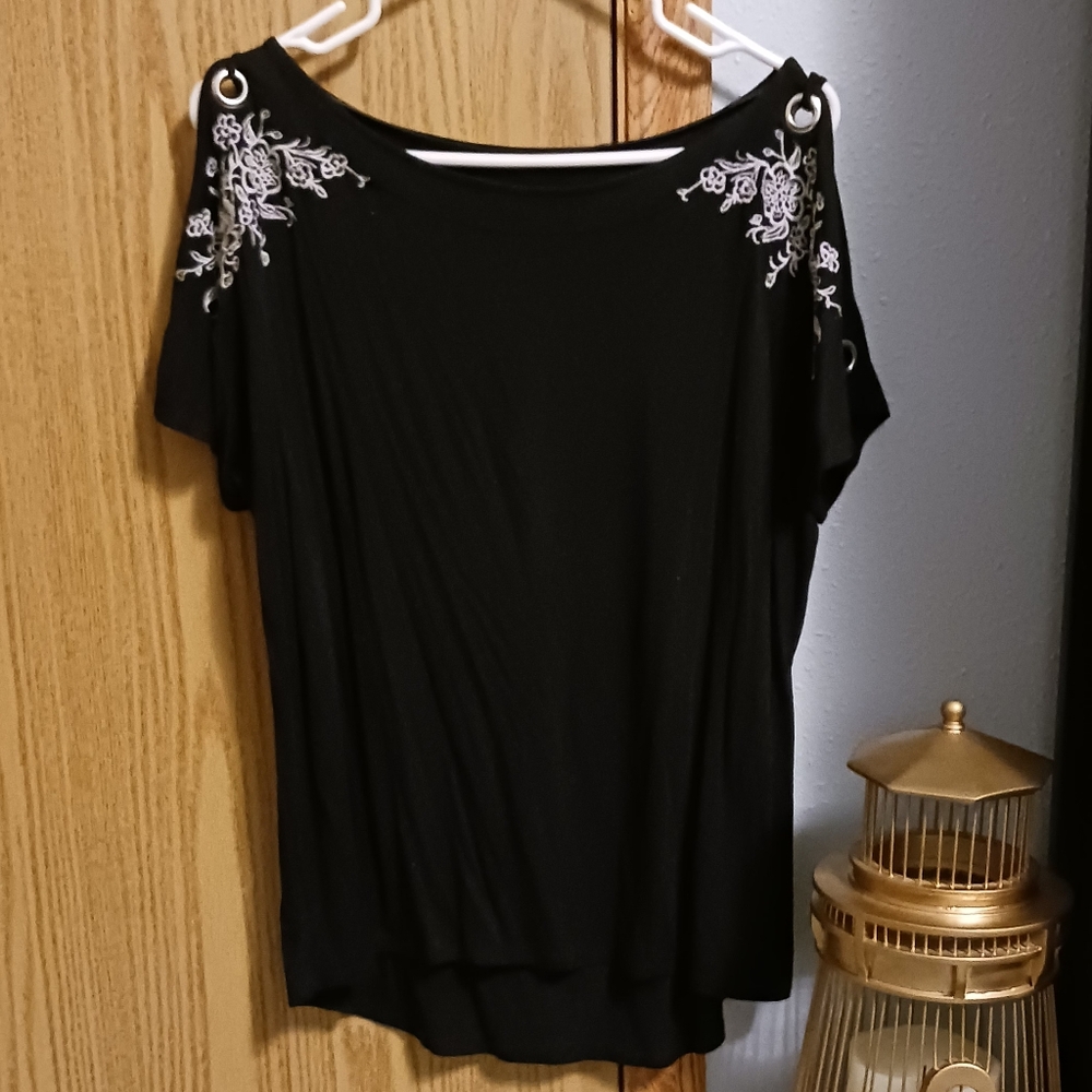 Cable & Gauge Black Top